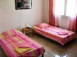 Holiday houses and vacation rentals in Provence and Languedoc, many villas with pools, southern France